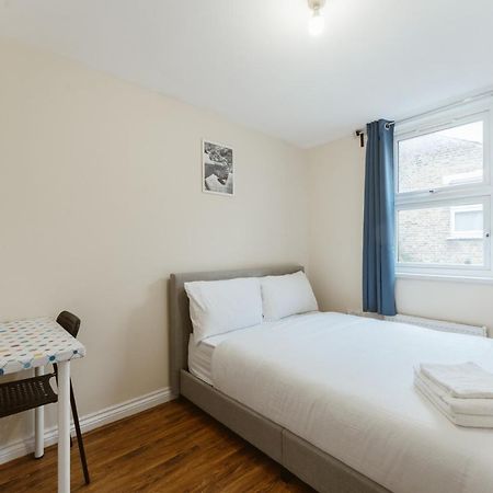 Mile End Rooms 57A Londres Exterior foto