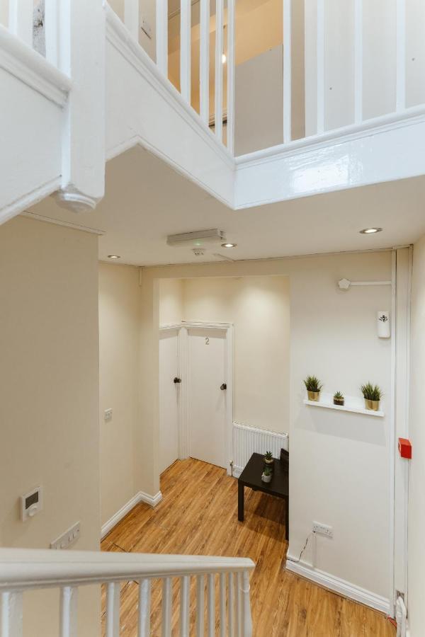 Mile End Rooms 57A Londres Exterior foto