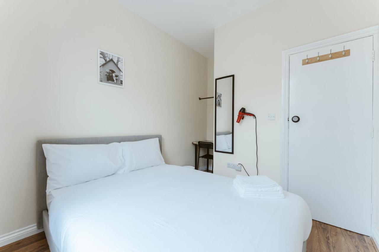 Mile End Rooms 57A Londres Exterior foto