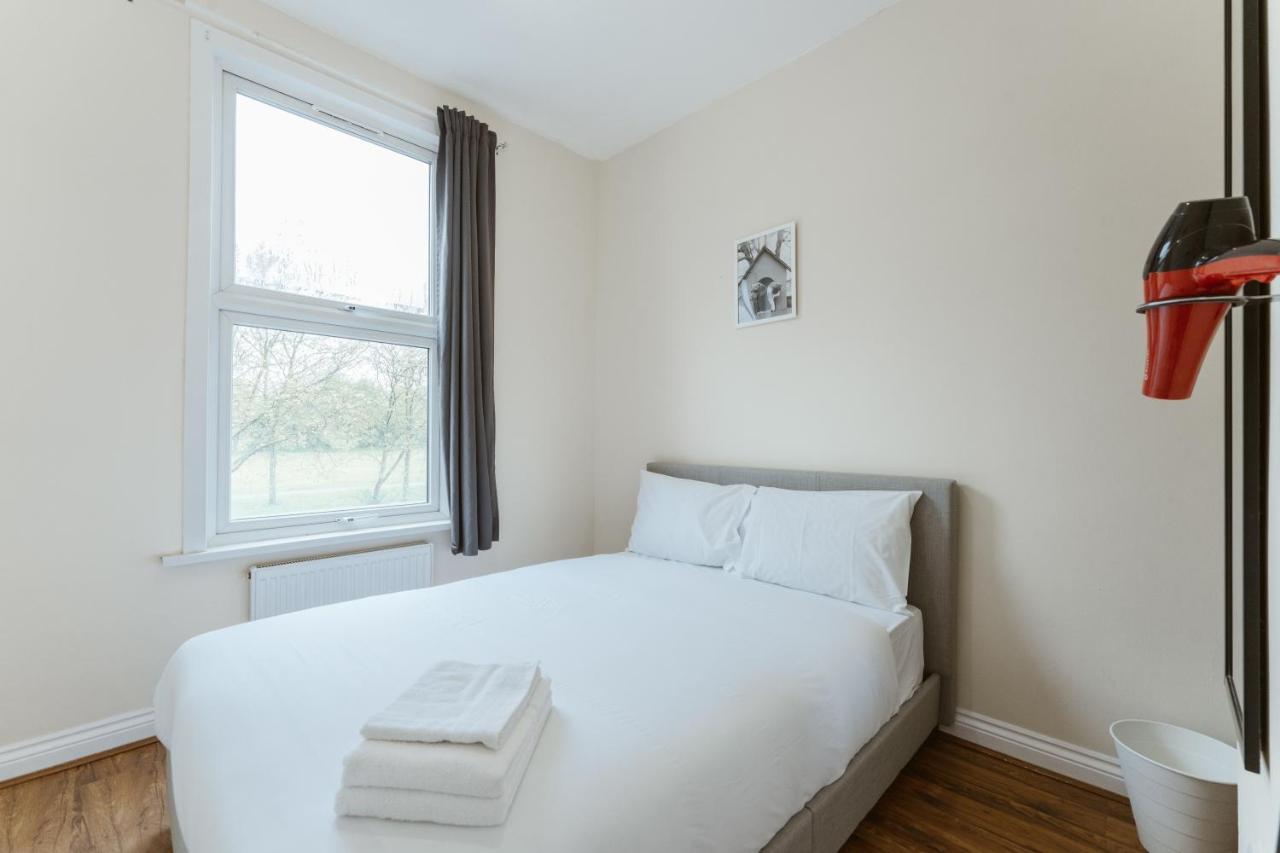 Mile End Rooms 57A Londres Exterior foto